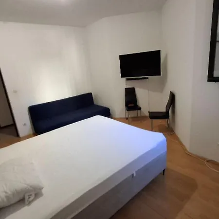 Apartament With Garden Split